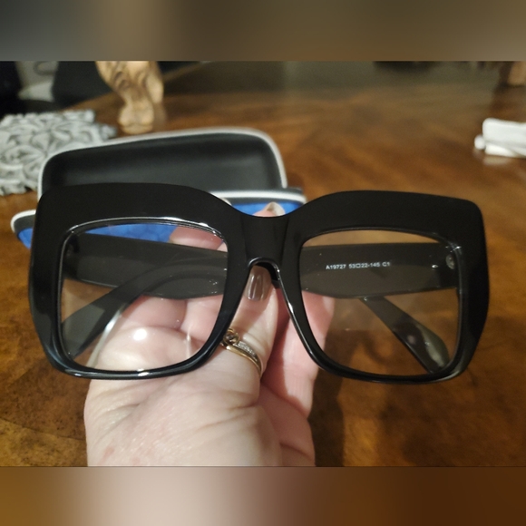 NWOT Shiny Large Frame Glasses W/Clear Lense - Picture 2 of 2